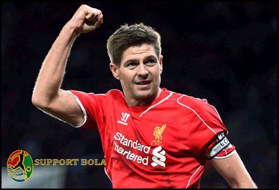 Steven Gerrard Meragukan Liverpool Bisa Dapatkan Trofi EPL