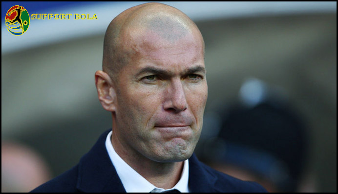 Perpanjang Kontrak, Zinedine Zidane Tidak Jamin Isco Bermain Reguler