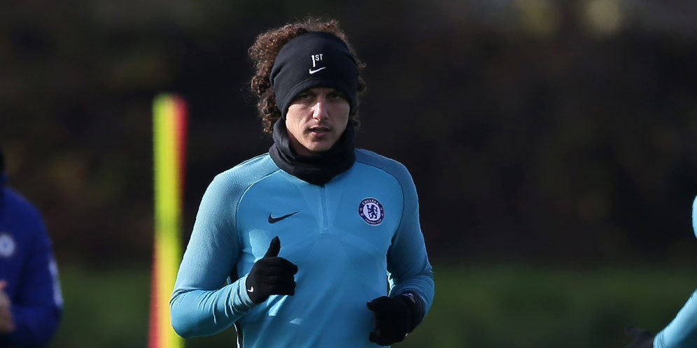Barca Urungkan Niat Boyong David Luiz dari Chelsea